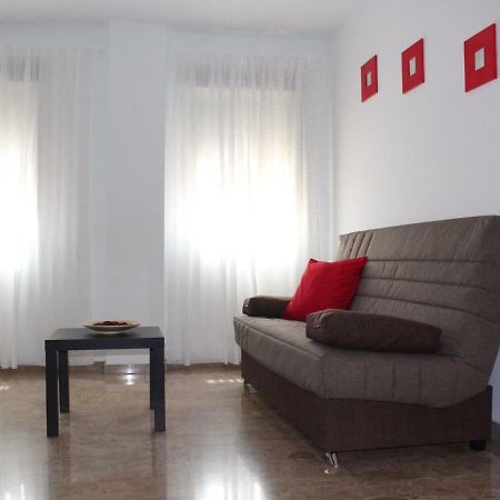 Amazing And Clean Studio Very Close To City Center Malaga Luaran gambar