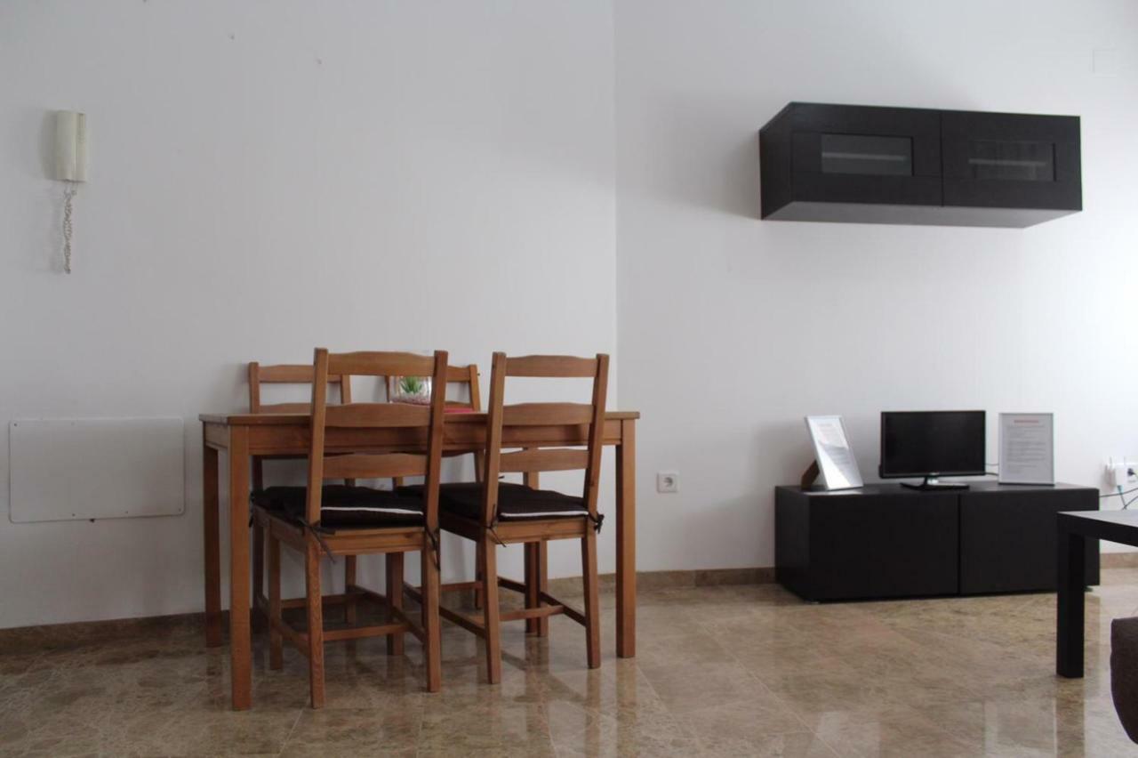 Amazing And Clean Studio Very Close To City Center Malaga Luaran gambar