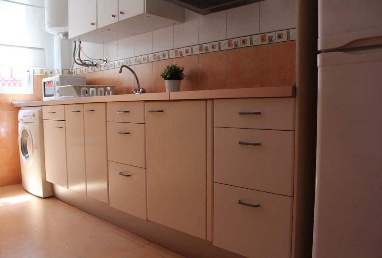Amazing And Clean Studio Very Close To City Center Malaga Luaran gambar